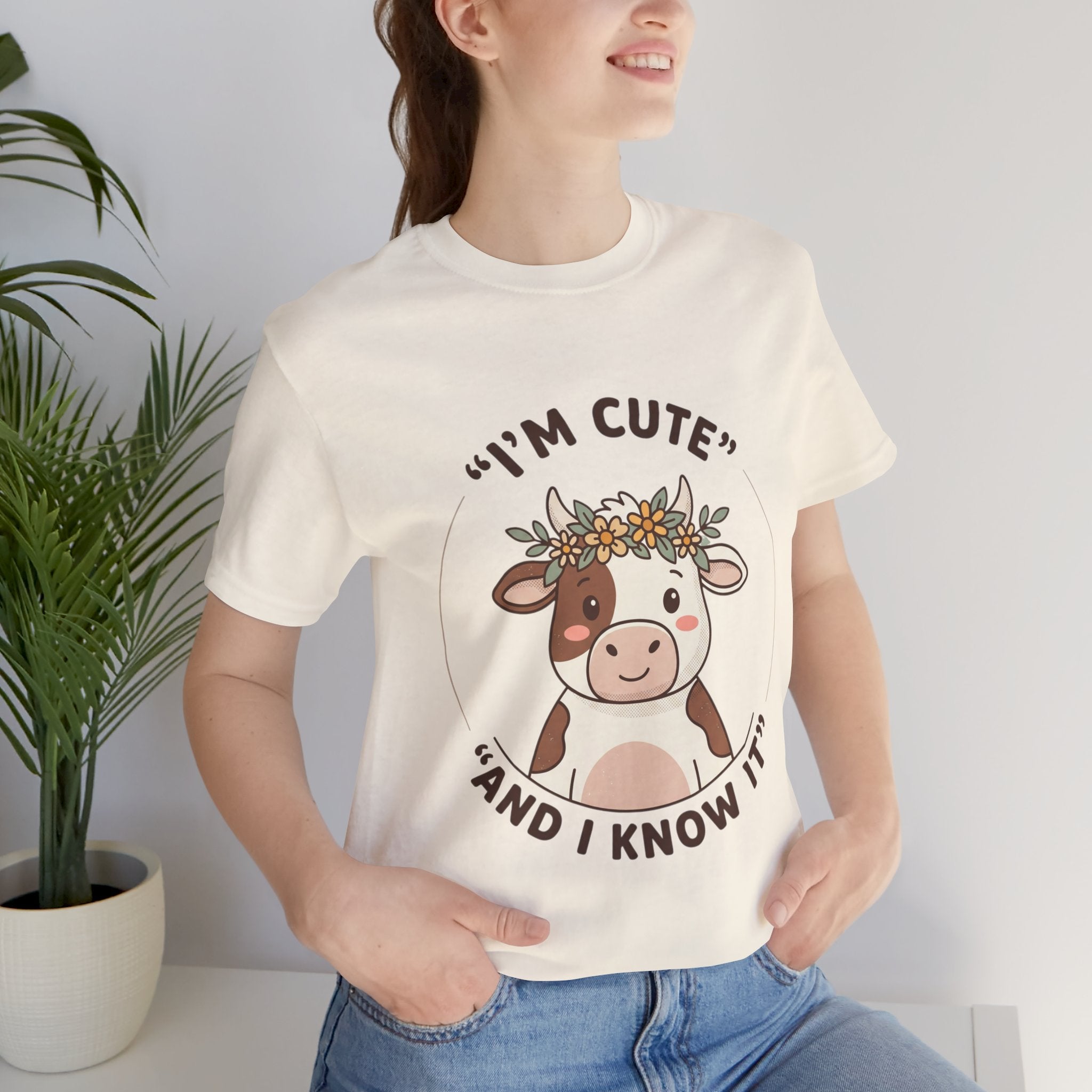 I'm Cute And I Know It Tee | Cozy Phrase-Led Watch Party Shirt