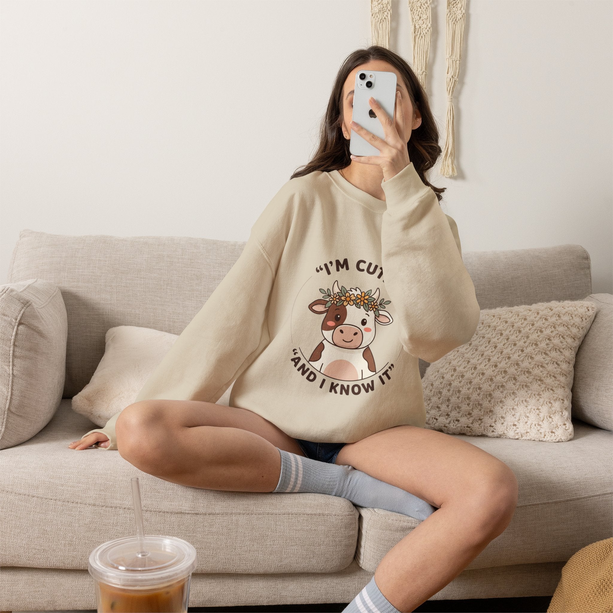 Sweatshirt Vache Mignonne | Vêtement Cozy Watch Party